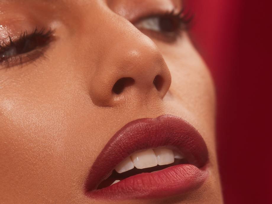 How To Apply Matte Liquid Lipstick Makeup Com How to apply lipstick without lip liner. how to apply matte liquid lipstick