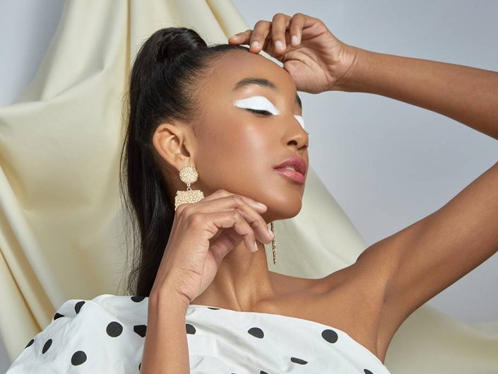 How to Wear White Eyeshadow for a Cool, Bright-Eyed Look