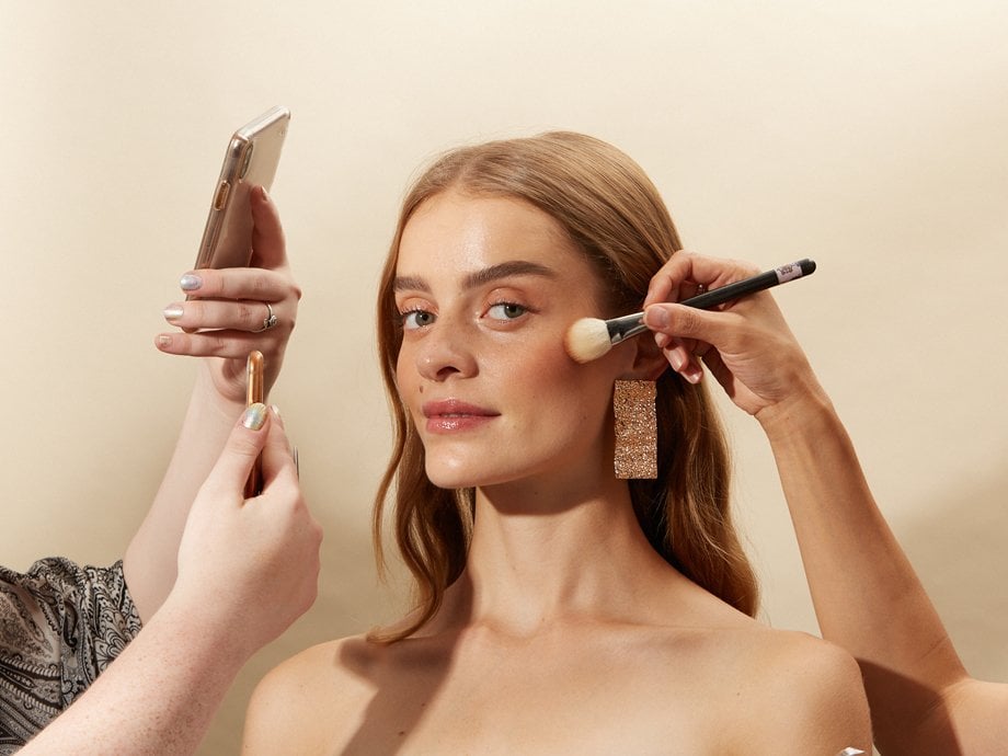 How to Apply Liquid, Cream and Powder Bronzers