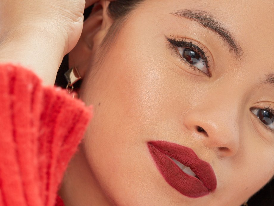 How to Lipstick and Blush | Makeup.com