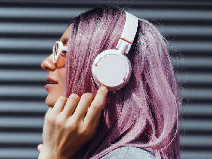 editors-favorite-beauty-podcasts