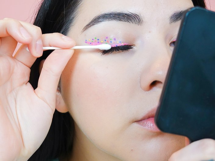 Beauty Q&A: Can I Remove Eyelash Extensions at Home?