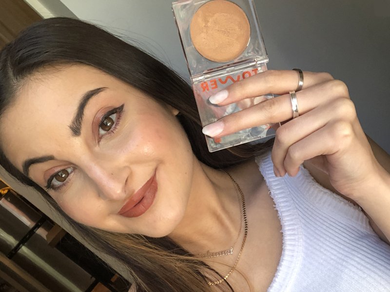 how-to-apply-shimmer-bronzer