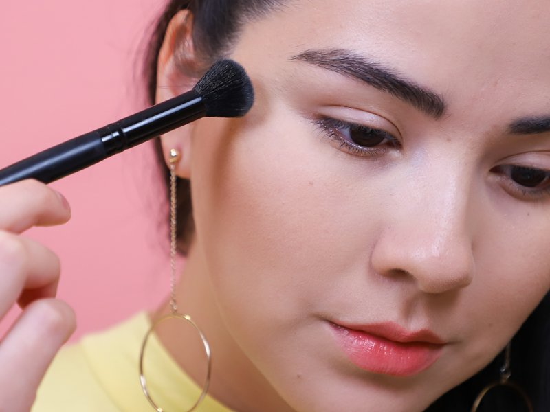 How to Blend Makeup for Beginners | Makeup.com