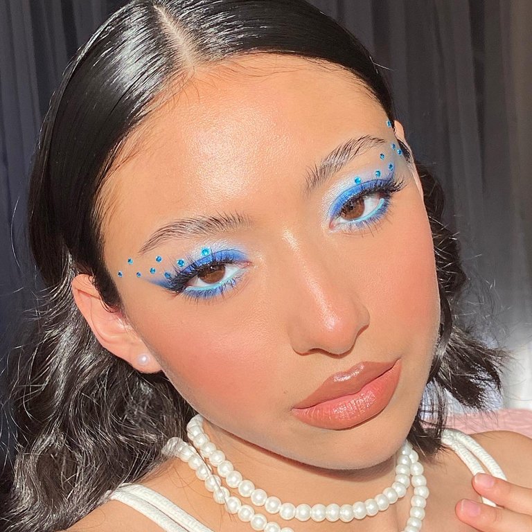 Makeup blue shop
