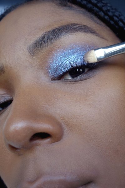 Frosty Eye Makeup Is Back and More Flattering Than Ever