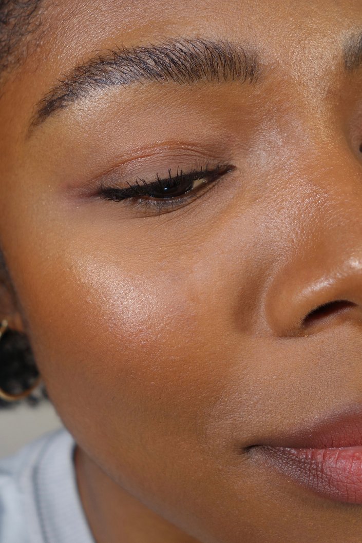 textured-graphic-eyeliner-wings-tutorial