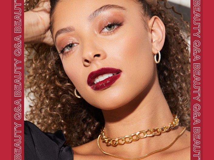 how to keep lip gloss from moving