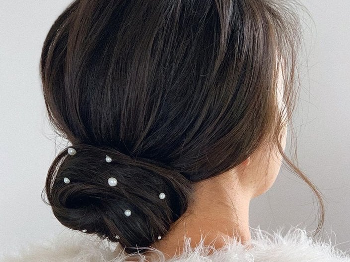 5 Bejeweled Hairstyles That Are Perfect for the Holidays