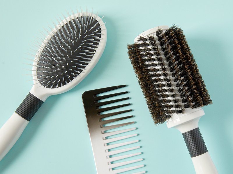 What Kind of Hair Brush Is Right for Your Hair Type? 