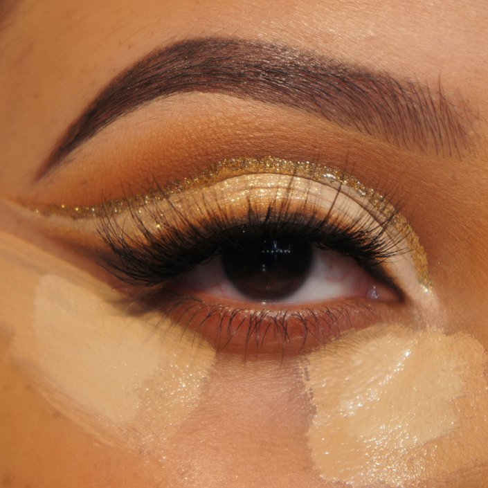 nude cut crease
