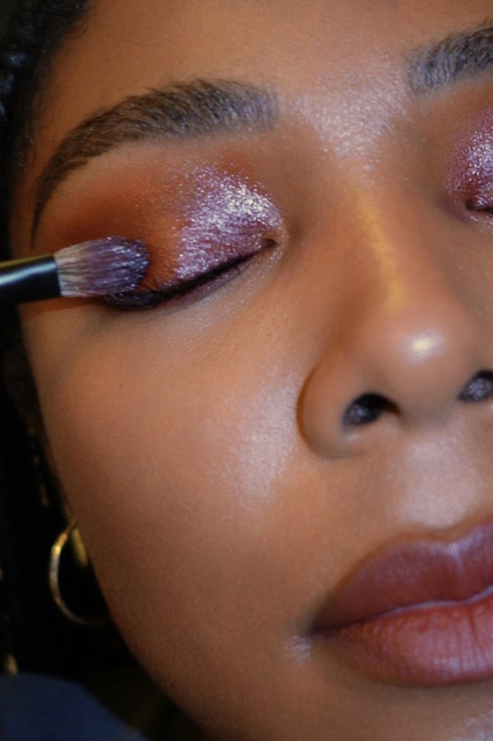 How to Create a Red Monochromatic Makeup Look With Just One Product