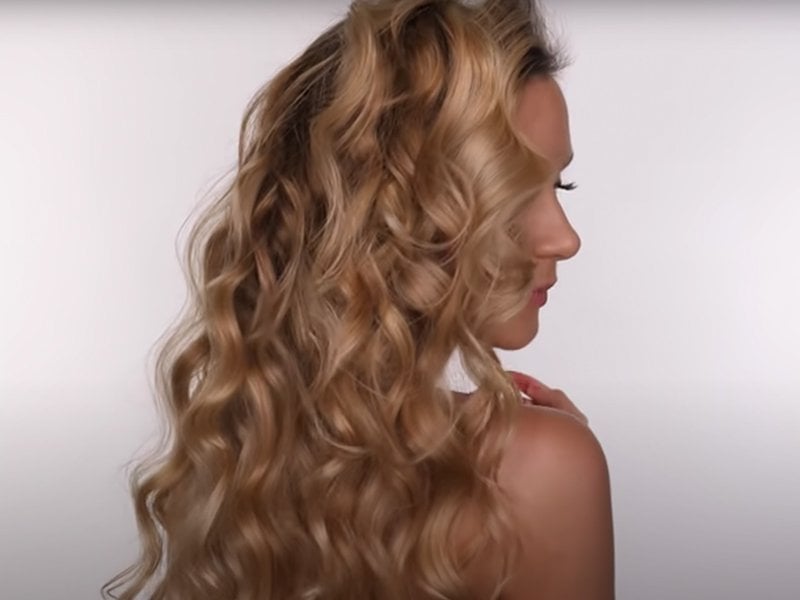 Nedding a cute hairstyle to keep your hair out of your face Try this   beach  hairstyles  2446K Views  TikTok