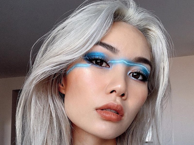 Anime Character Wearing Lipstick | Lipstutorial.org