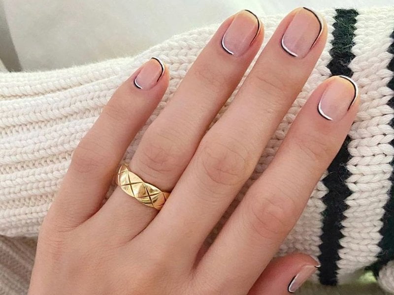 5. Sophisticated minimalist nails - wide 5