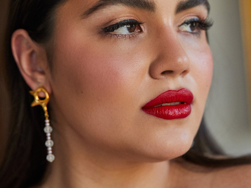 How to Wear Red Lipstick on Your Wedding Day