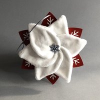 Take My Face Off Mitty Mini Poinsettia Gift Set