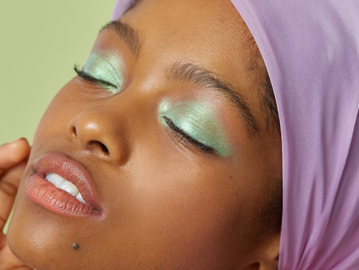 colorful eyeshadow for school spirit