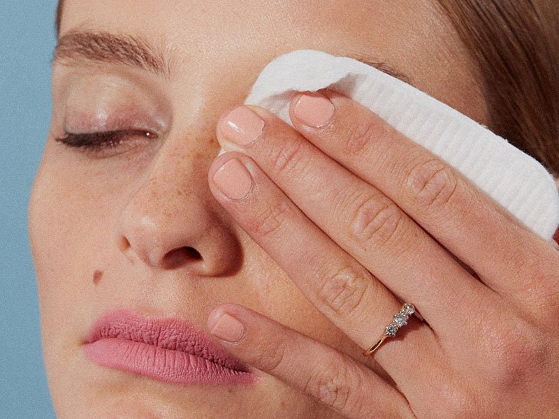 why you should take your makeup off before bed