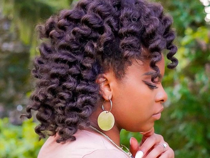 Natural Hairstyles to Inspire Your Next Date Night Look