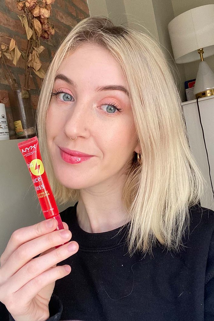 nyx this is juice gloss in pomegranate clout