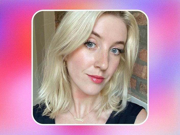 Person wearing Maybelline New York Green Edition Balmy Lip Blush on pink graphic background