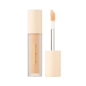 rare-beauty-weightless-eyeshadow-primer