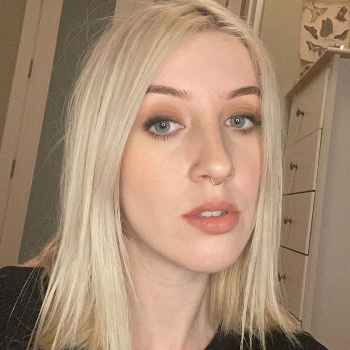 person wearing smokey eye makeup