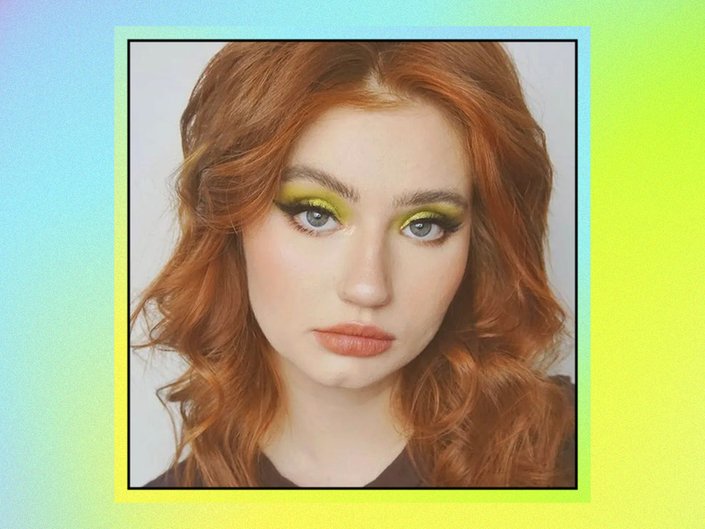 How Green Eyeshadow Mimics Blue Eyes for a Striking Look