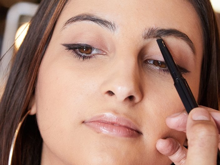 How To Use An Eyebrow Pencil Fill In