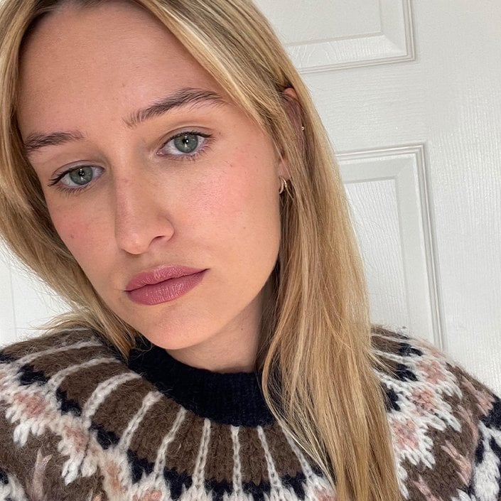 jordan wearing the L’Oréal Paris Colour Riche Intense Volume Matte Lipstick in Le Mauve Indomptable