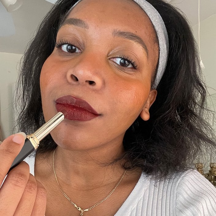 kat wearing the L’Oréal Paris Colour Riche Intense Volume Matte Lipstick in Le Plum Dominant