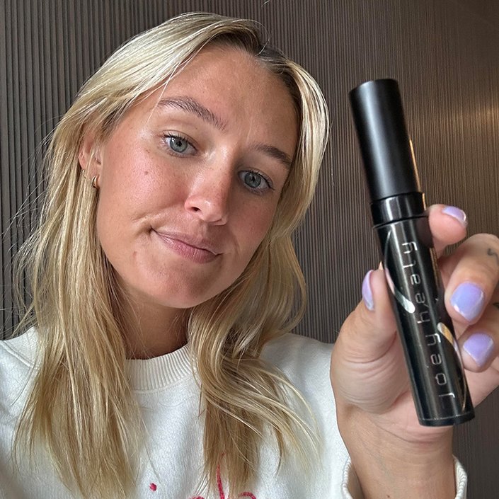 jordan holding the Joey Healy Brow Structure Clear Set