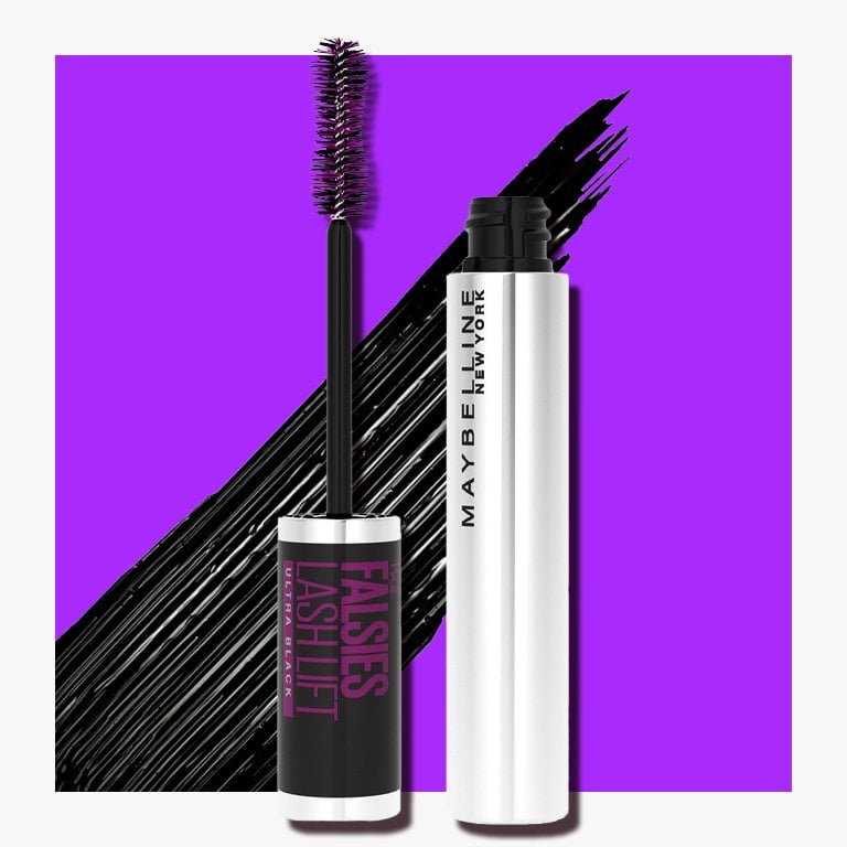 Which Type of Mascara Brush Is Right for Your Lashes?