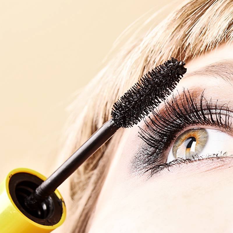 14 Easy Mascara Hacks