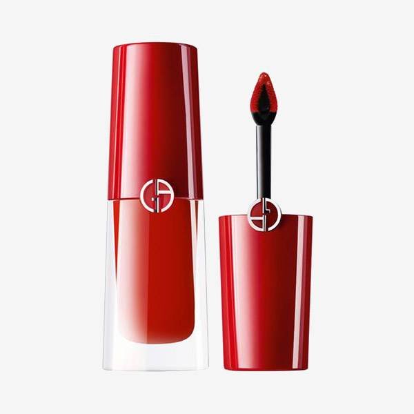 Best True Red Lipsticks According to Reddit