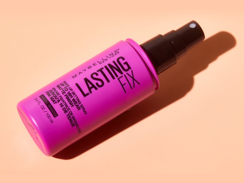 Best Makeup Products for Beginners and How To Use Them