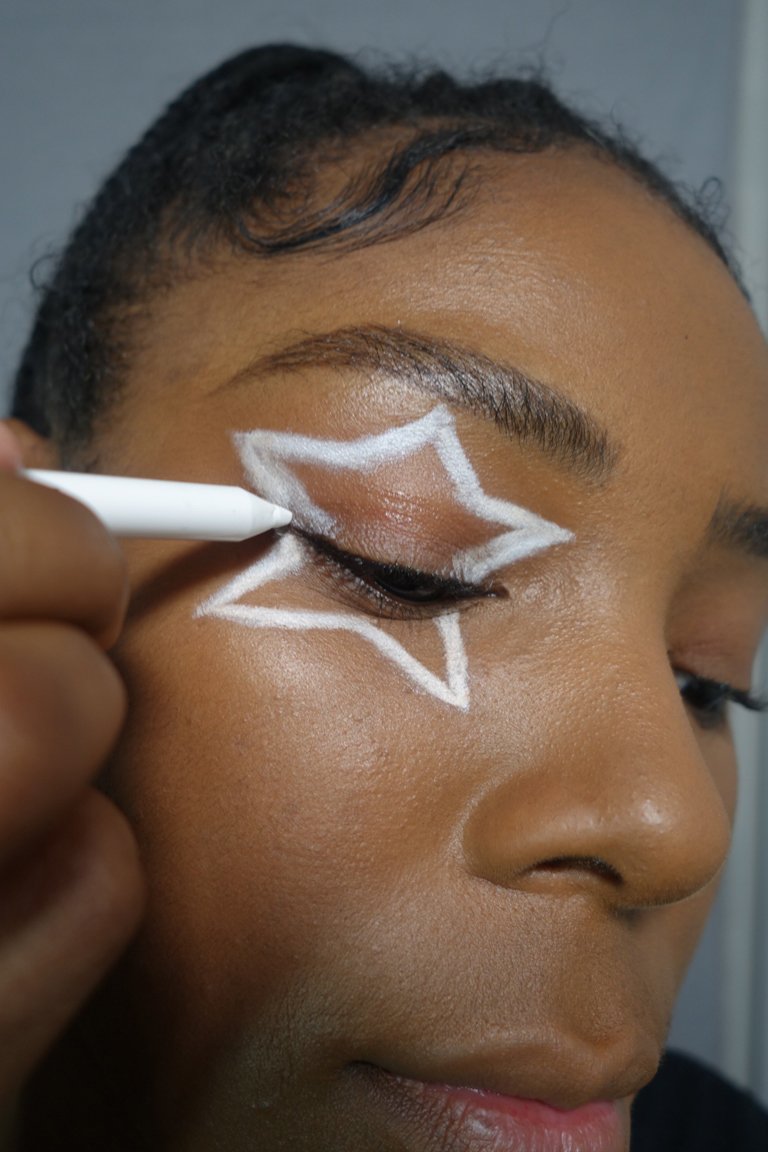 StarShaped Eyeshadow Tutorial