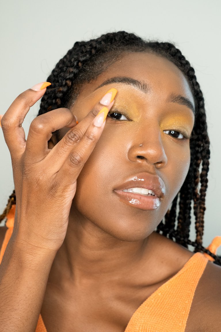 An Easy, Colorful Yellow Eyeshadow Look