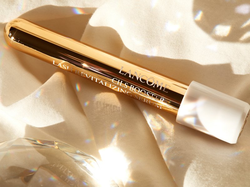 How to Use a Lash Serum and Mascara Together