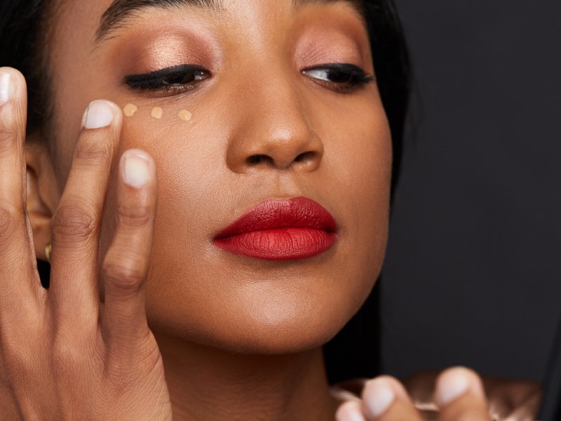 concealer creasing settling