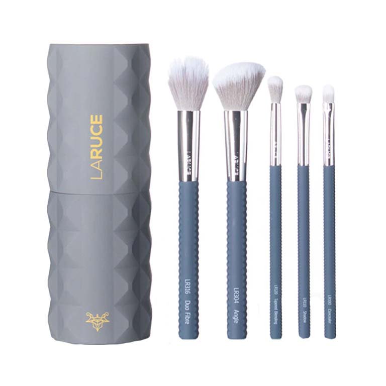 Best TravelFriendly Makeup Brush Sets