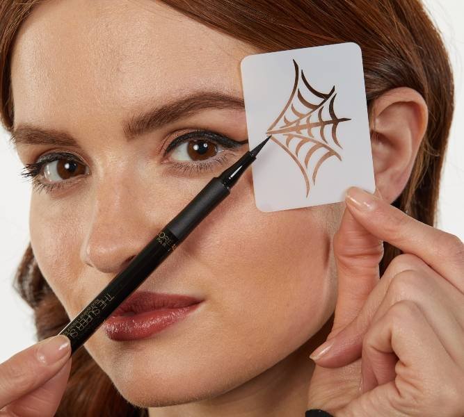 L Oreal Paris Flash Cat Eye Halloween Kit Makeup Com