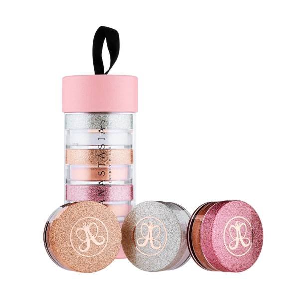 holiday-beauty-makeup-christmas-tree-ornaments