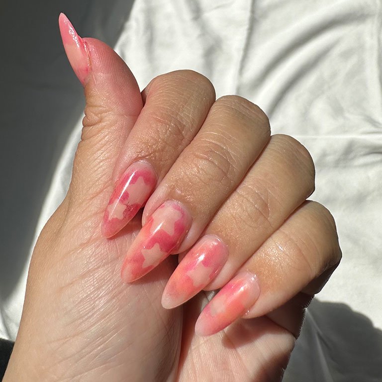 How to DIY Airbrush Nails