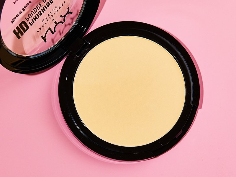 Translucent Setting Powders Without Flashback | Makeup.com