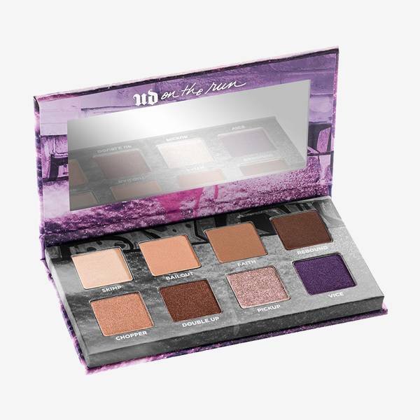 5 Best Eyeshadow Palettes for Blue Eyes