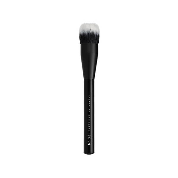 beauty-question-types-of-foundation-brushes