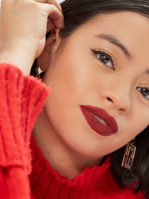 best-dark-lipstick-for-your-skin-tone