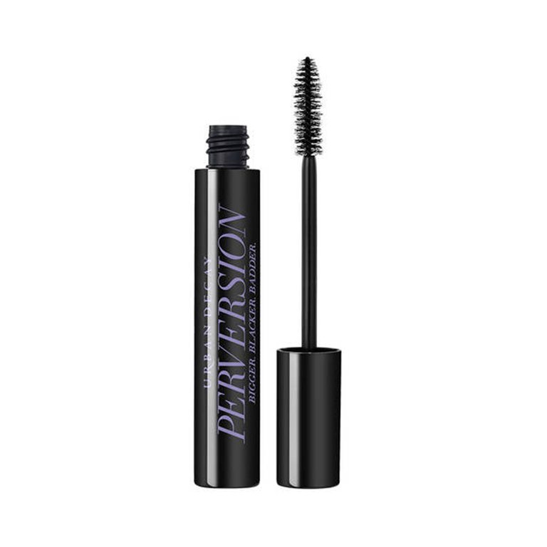 The Best Mascaras for Short Lashes, According to Our Editors by L’Oréal